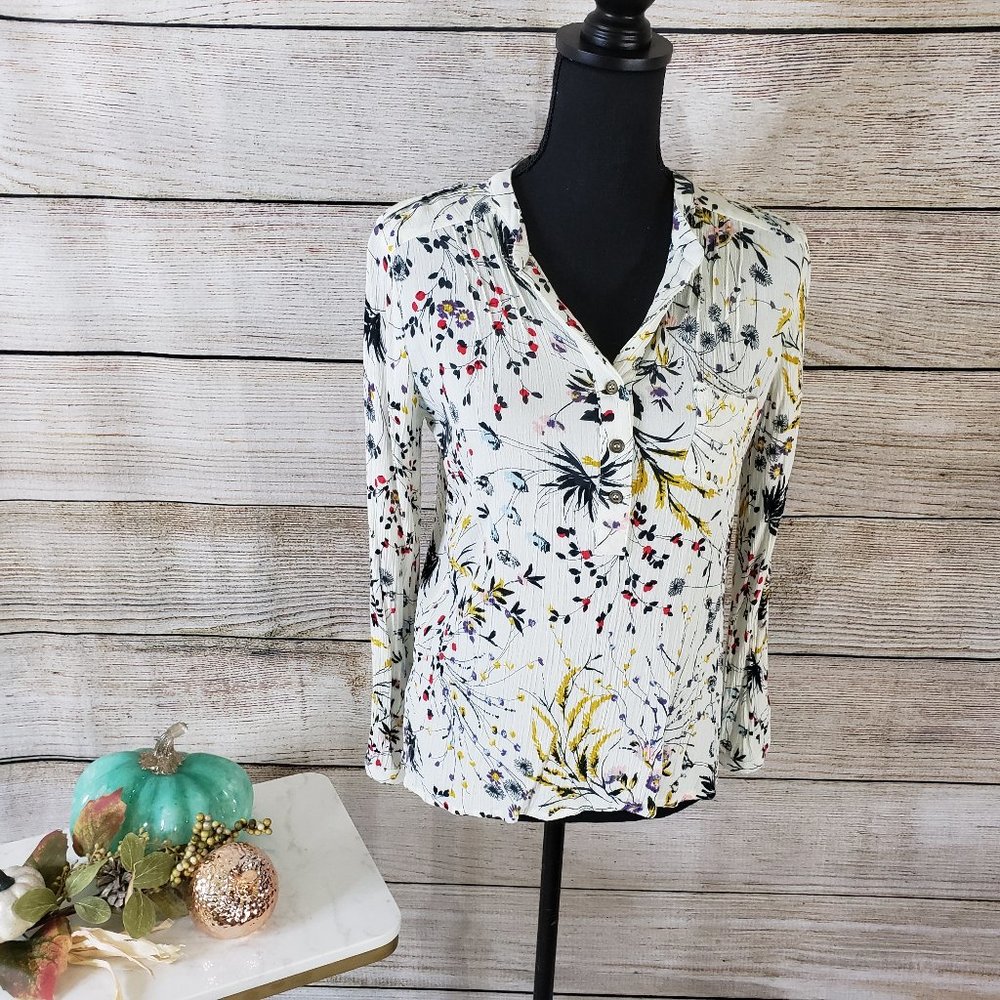 ALICE BLUE L/S FLORAL TOP - SIZE SMALL